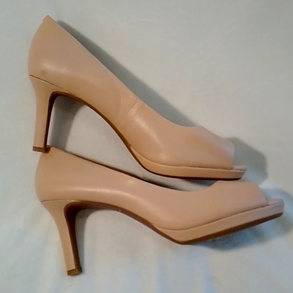 Alex Marie Heels - Picture 6 of 7